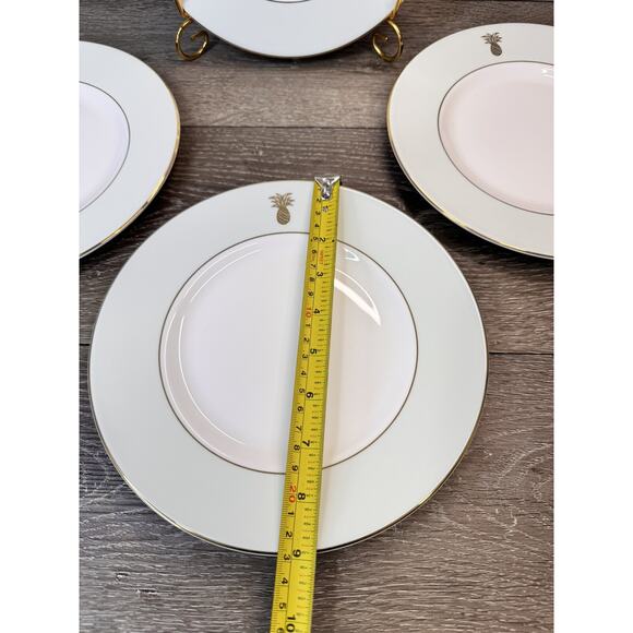 Wedgwood Vera Wang 9” Green Pineapple Gold Trim Accent Salad Plate-Set Of 4 - Picture 4 of 8